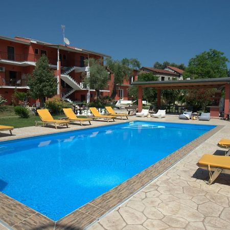 Ilias Apartments Ipsos Bagian luar foto