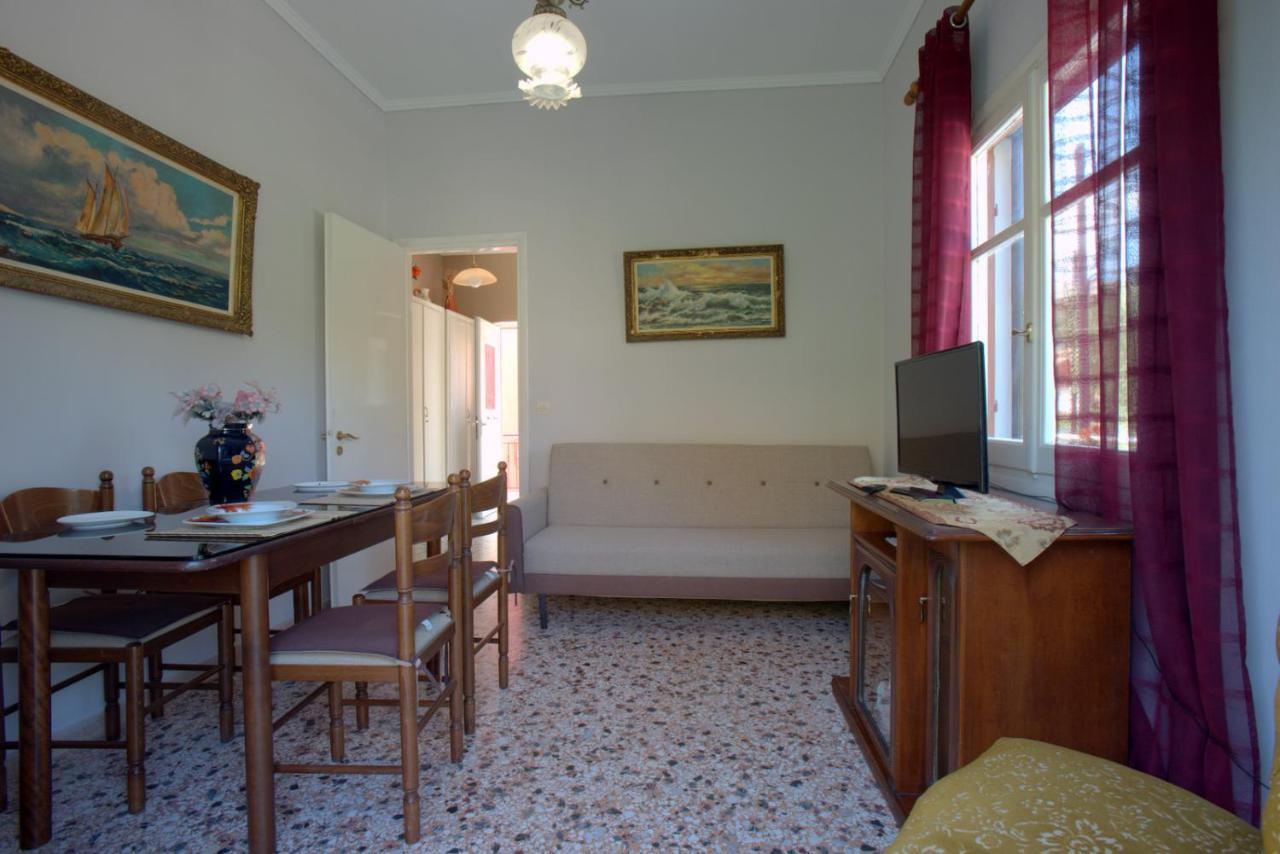 Ilias Apartments Ipsos Bagian luar foto