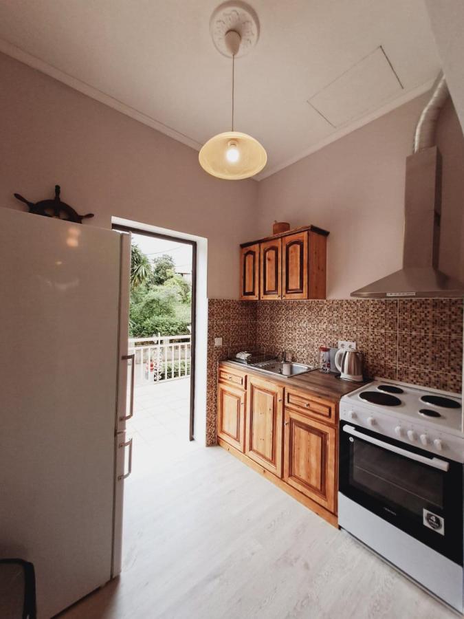 Ilias Apartments Ipsos Bagian luar foto