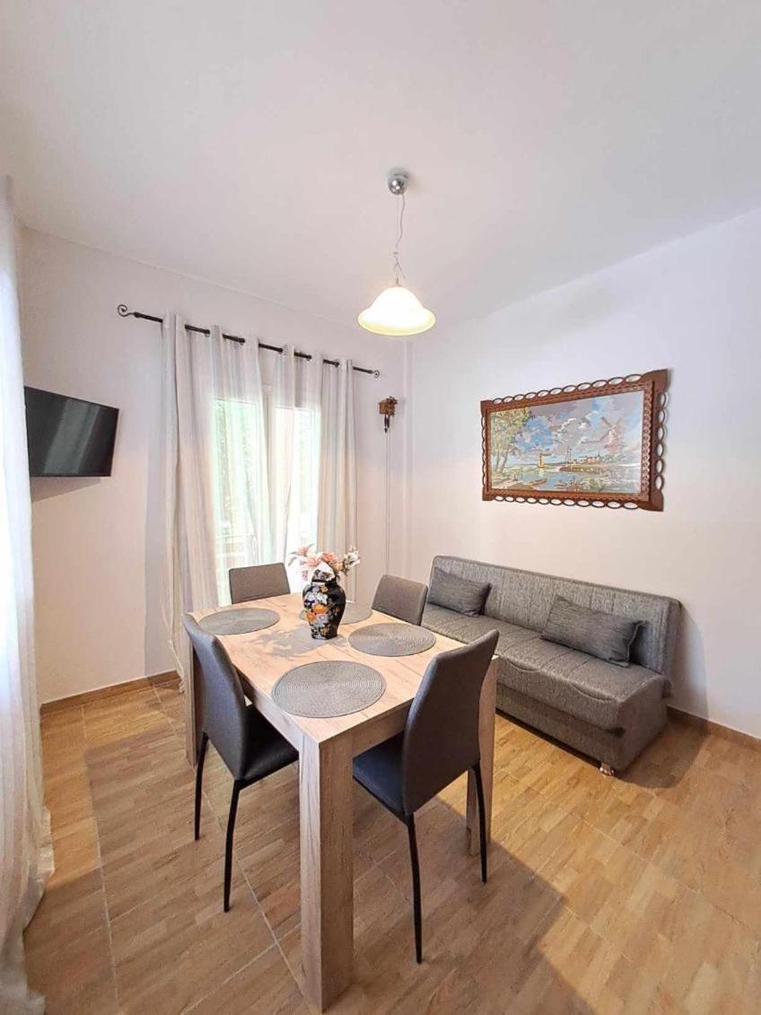 Ilias Apartments Ipsos Bagian luar foto